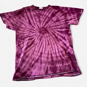 Gildan Pink Burgundy Tie Dye Short Sleeve T Shirt Unisex Size Medium
